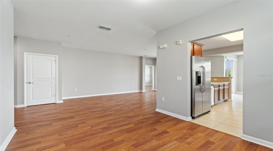 dining room with kitchen open access