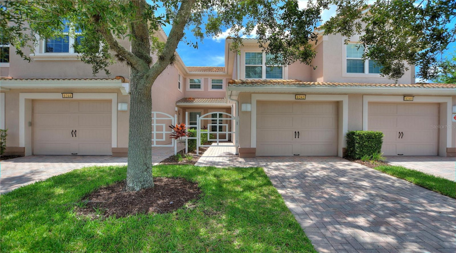 DAVENPORT, Florida 33896, 2 Bedrooms Bedrooms, ,2 BathroomsBathrooms,Residential,For Sale,ROMANI,0,MFRS5132174