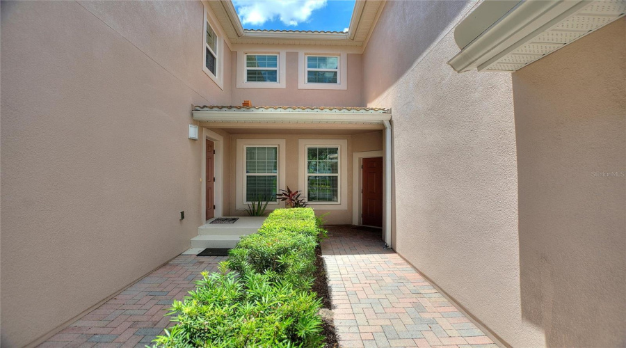 DAVENPORT, Florida 33896, 2 Bedrooms Bedrooms, ,2 BathroomsBathrooms,Residential,For Sale,ROMANI,0,MFRS5132174