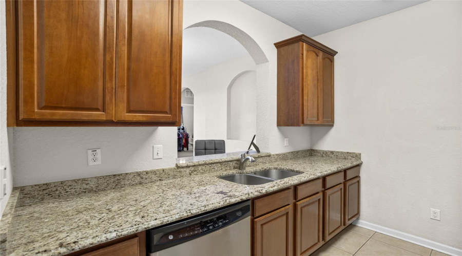 DAVENPORT, Florida 33896, 3 Bedrooms Bedrooms, ,2 BathroomsBathrooms,Residential,For Sale,PORTOFINO,0,MFRS5132472