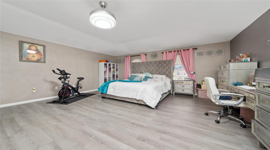 DAVENPORT, Florida 33897, 4 Bedrooms Bedrooms, ,3 BathroomsBathrooms,Residential,For Sale,SAMUEL,0,MFRO6334686