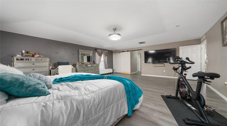 DAVENPORT, Florida 33897, 4 Bedrooms Bedrooms, ,3 BathroomsBathrooms,Residential,For Sale,SAMUEL,0,MFRO6334686