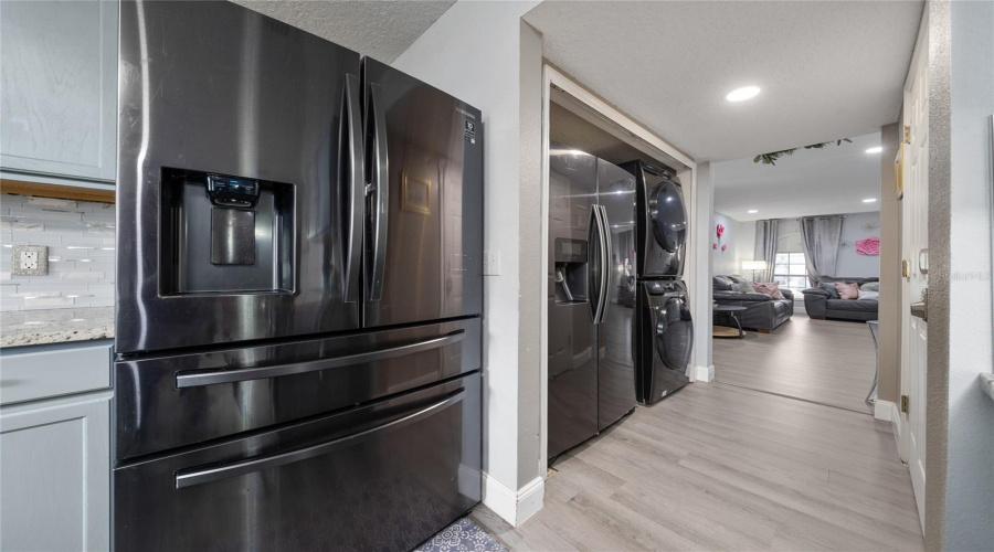 DAVENPORT, Florida 33897, 4 Bedrooms Bedrooms, ,3 BathroomsBathrooms,Residential,For Sale,SAMUEL,0,MFRO6334686