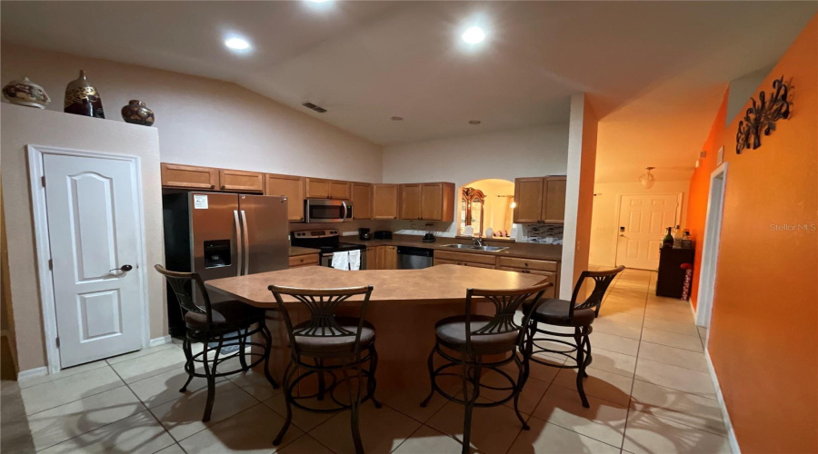 DAVENPORT, Florida 33837, 4 Bedrooms Bedrooms, ,2 BathroomsBathrooms,Residential,For Sale,CAPTAIN HOOK,0,MFRO6331355