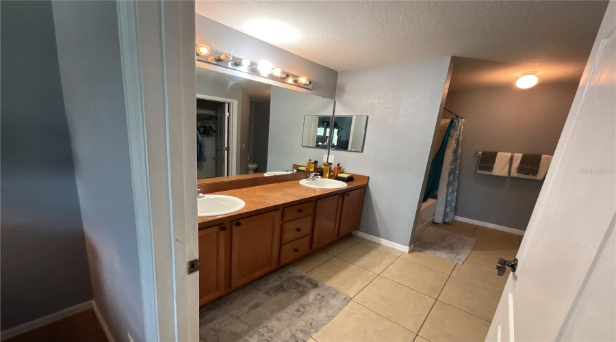 DAVENPORT, Florida 33837, 4 Bedrooms Bedrooms, ,2 BathroomsBathrooms,Residential,For Sale,CAPTAIN HOOK,0,MFRO6331355
