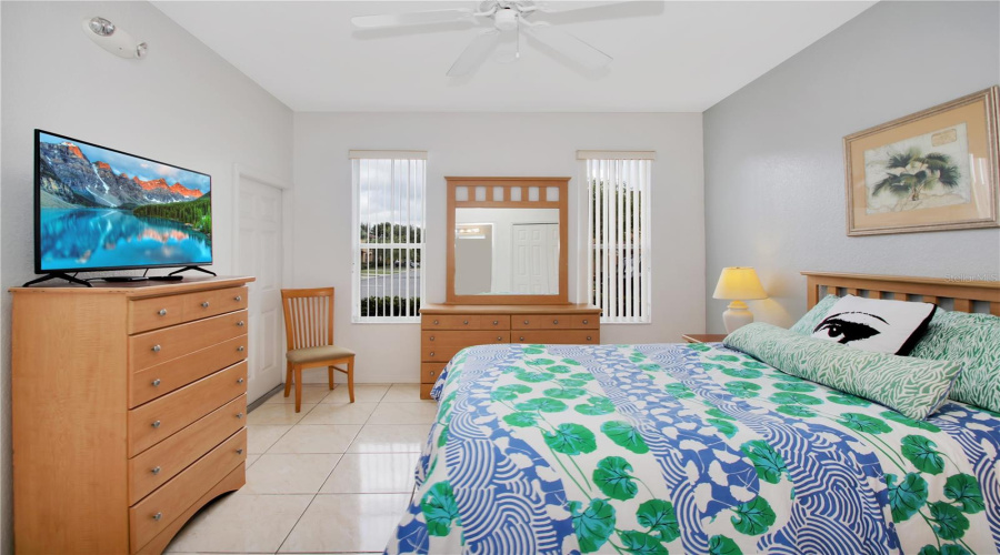 DAVENPORT, Florida 33897, 4 Bedrooms Bedrooms, ,3 BathroomsBathrooms,Residential,For Sale,LA MIRAGE,0,MFRO6334660
