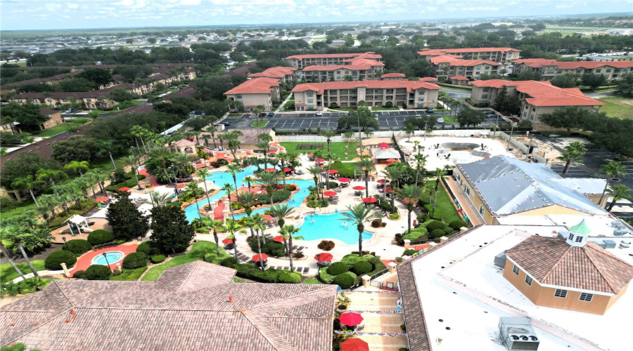 DAVENPORT, Florida 33897, 4 Bedrooms Bedrooms, ,3 BathroomsBathrooms,Residential,For Sale,LA MIRAGE,0,MFRO6334660