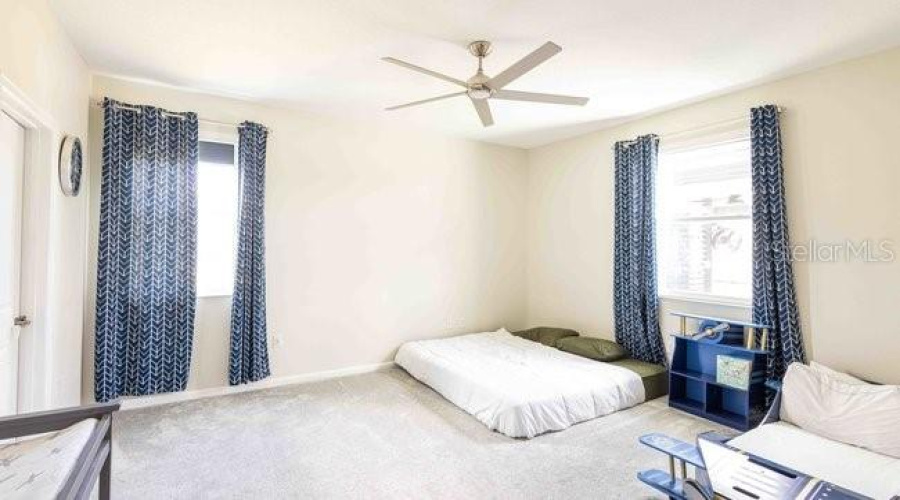 KISSIMMEE, Florida 34746, 5 Bedrooms Bedrooms, ,4 BathroomsBathrooms,Residential,For Sale,LIGHTERKNOT,0,MFRO6334705