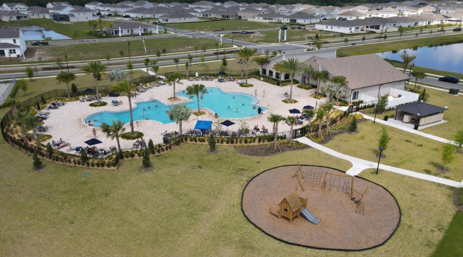 KISSIMMEE, Florida 34746, 5 Bedrooms Bedrooms, ,4 BathroomsBathrooms,Residential,For Sale,LIGHTERKNOT,0,MFRO6334705