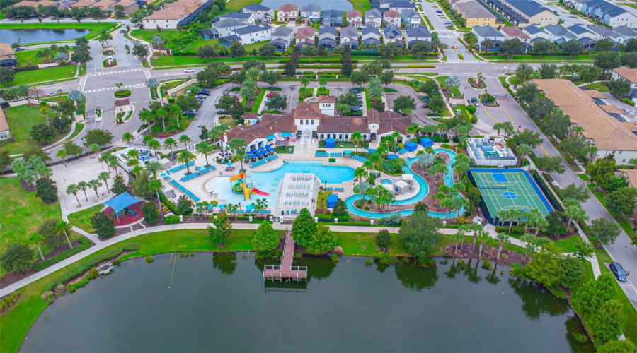 KISSIMMEE, Florida 34747, 5 Bedrooms Bedrooms, ,4 BathroomsBathrooms,Residential,For Sale,MUMBAI WAY,0,MFRO6334704