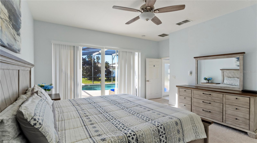 DAVENPORT, Florida 33837, 5 Bedrooms Bedrooms, ,3 BathroomsBathrooms,Residential,For Sale,CADIZ,0,MFRO6334751