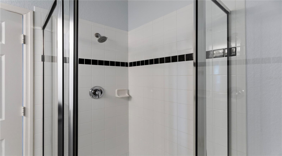 DAVENPORT, Florida 33837, 5 Bedrooms Bedrooms, ,3 BathroomsBathrooms,Residential,For Sale,CADIZ,0,MFRO6334751
