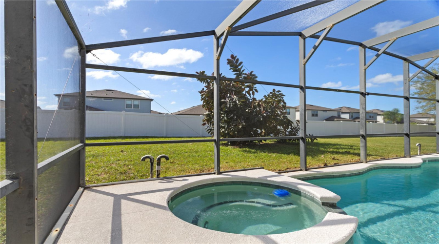 DAVENPORT, Florida 33837, 5 Bedrooms Bedrooms, ,3 BathroomsBathrooms,Residential,For Sale,CADIZ,0,MFRO6334751
