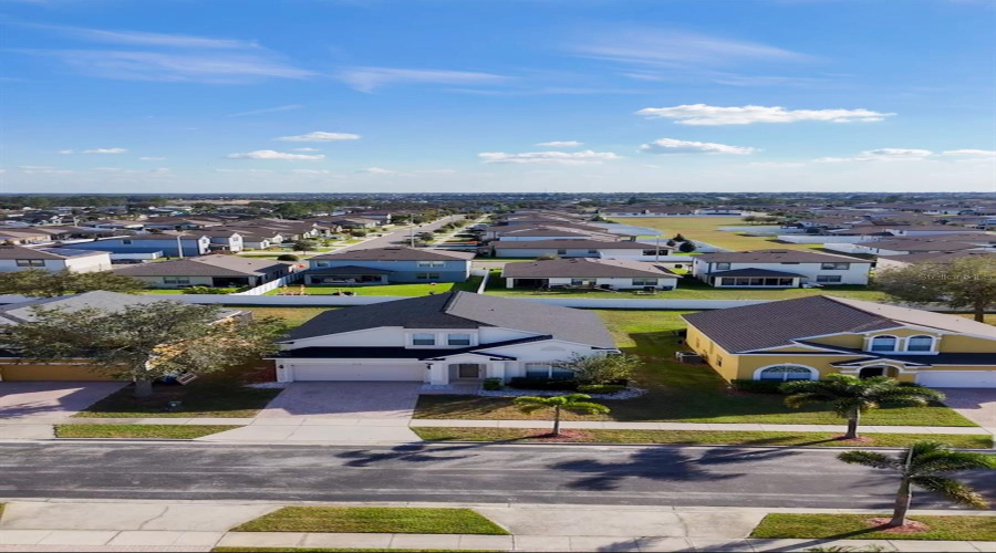 DAVENPORT, Florida 33837, 5 Bedrooms Bedrooms, ,3 BathroomsBathrooms,Residential,For Sale,CADIZ,0,MFRO6334751