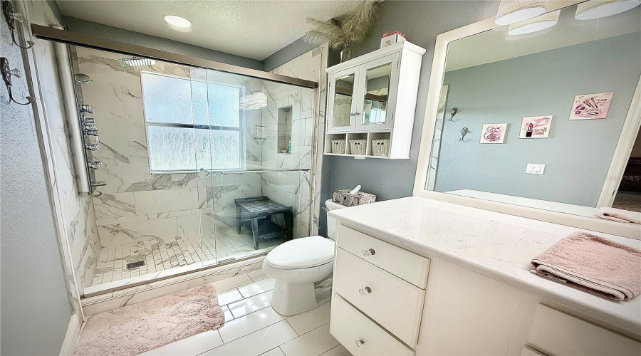 DAVENPORT, Florida 33897, 4 Bedrooms Bedrooms, ,3 BathroomsBathrooms,Residential,For Sale,CALABRIA,0,MFRO6334720