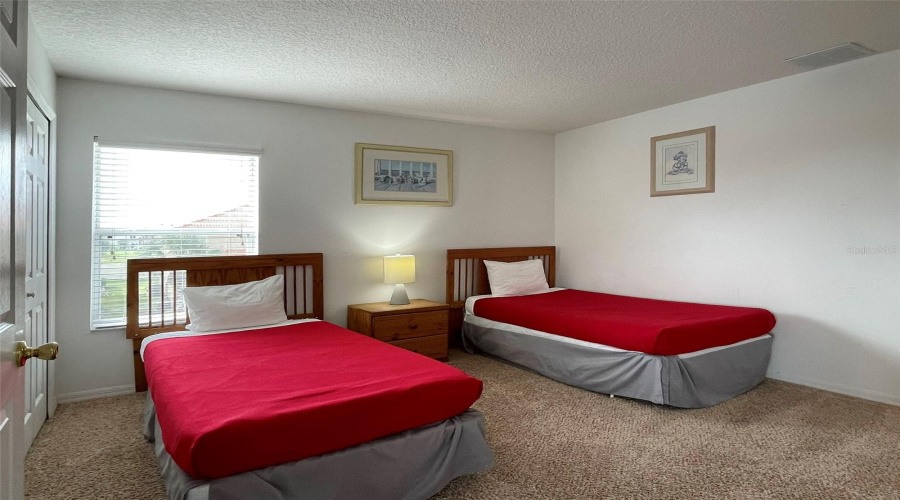 DAVENPORT, Florida 33897, 6 Bedrooms Bedrooms, ,4 BathroomsBathrooms,Residential,For Sale,SEVILLA,0,MFRS5113669