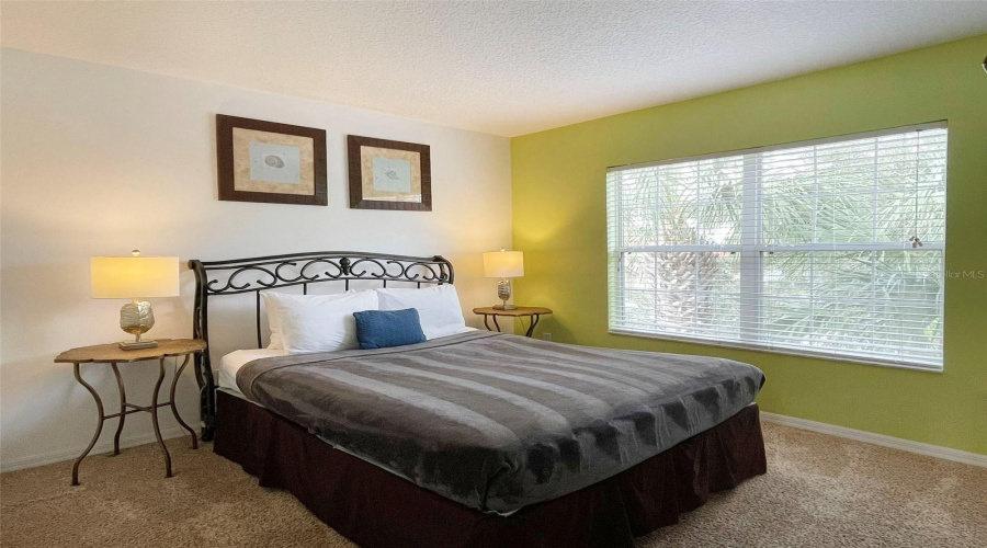DAVENPORT, Florida 33897, 6 Bedrooms Bedrooms, ,4 BathroomsBathrooms,Residential,For Sale,SEVILLA,0,MFRS5113669