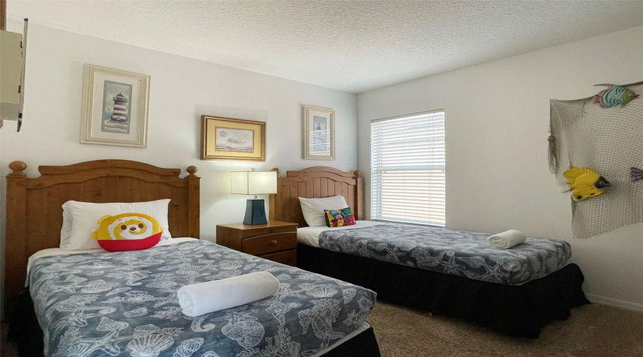 DAVENPORT, Florida 33897, 6 Bedrooms Bedrooms, ,4 BathroomsBathrooms,Residential,For Sale,SEVILLA,0,MFRS5113669