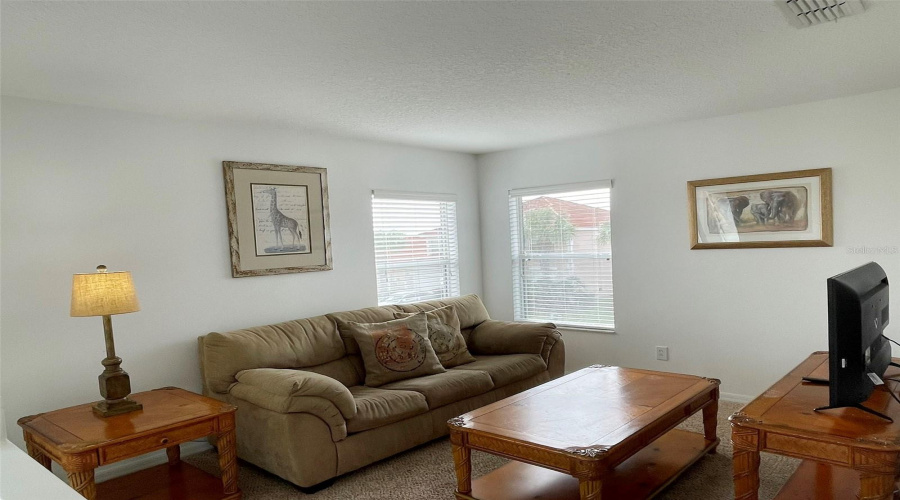 DAVENPORT, Florida 33897, 6 Bedrooms Bedrooms, ,4 BathroomsBathrooms,Residential,For Sale,SEVILLA,0,MFRS5113669