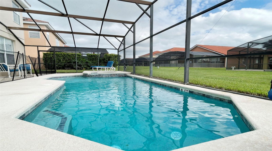 DAVENPORT, Florida 33897, 6 Bedrooms Bedrooms, ,4 BathroomsBathrooms,Residential,For Sale,SEVILLA,0,MFRS5113669