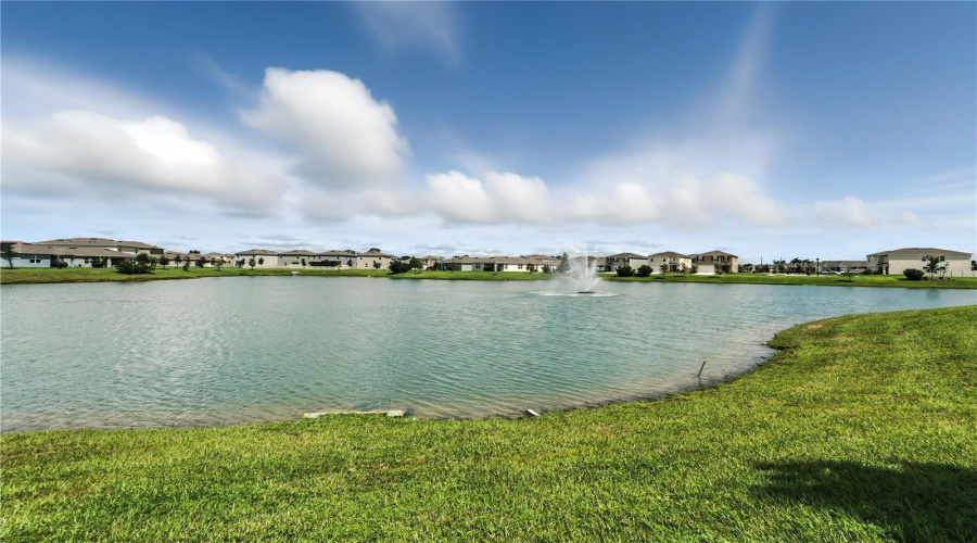 DAVENPORT, Florida 33837, 5 Bedrooms Bedrooms, ,3 BathroomsBathrooms,Residential,For Sale,EAGLEVIEW,0,MFRO6334816