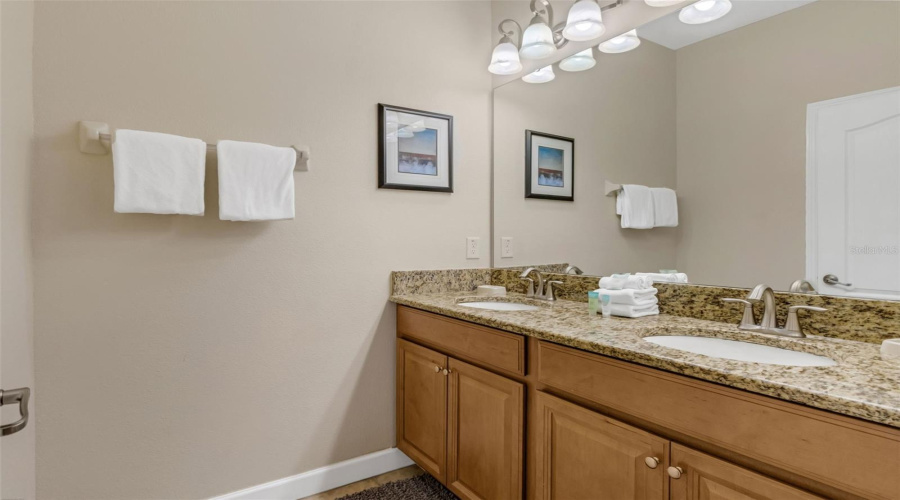 KISSIMMEE, Florida 34747, 5 Bedrooms Bedrooms, ,4 BathroomsBathrooms,Residential,For Sale,MAJESTY PALM,0,MFRS5132510