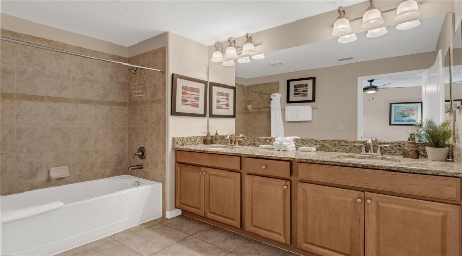 KISSIMMEE, Florida 34747, 5 Bedrooms Bedrooms, ,4 BathroomsBathrooms,Residential,For Sale,MAJESTY PALM,0,MFRS5132510