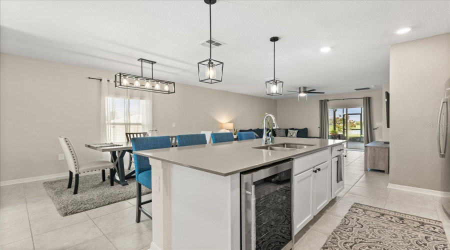 KISSIMMEE, Florida 34746, 5 Bedrooms Bedrooms, ,2 BathroomsBathrooms,Residential,For Sale,BABBLING BROOK,0,MFRO6334916