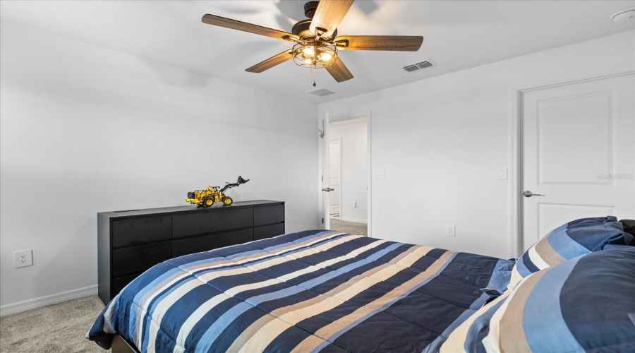 KISSIMMEE, Florida 34746, 5 Bedrooms Bedrooms, ,2 BathroomsBathrooms,Residential,For Sale,BABBLING BROOK,0,MFRO6334916