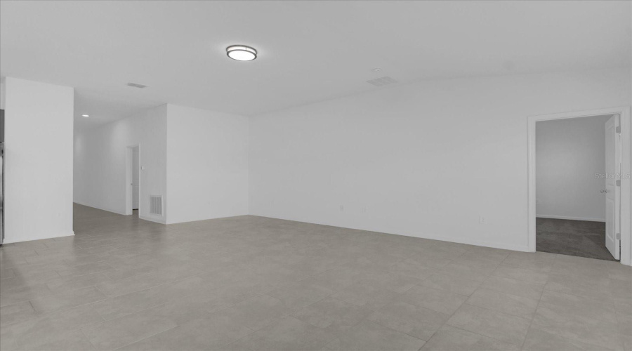 KISSIMMEE, Florida 34746, 4 Bedrooms Bedrooms, ,2 BathroomsBathrooms,Residential,For Sale,WORCHESTER,0,MFRO6232282