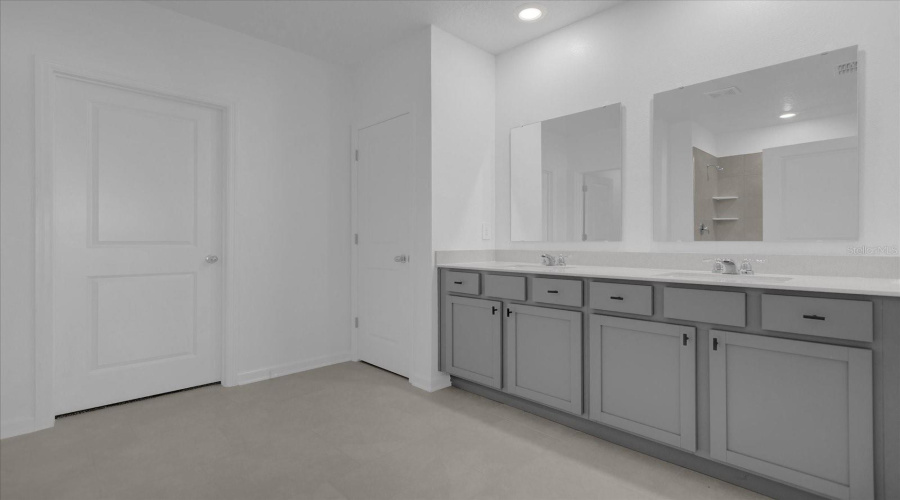 KISSIMMEE, Florida 34746, 4 Bedrooms Bedrooms, ,2 BathroomsBathrooms,Residential,For Sale,WORCHESTER,0,MFRO6232282