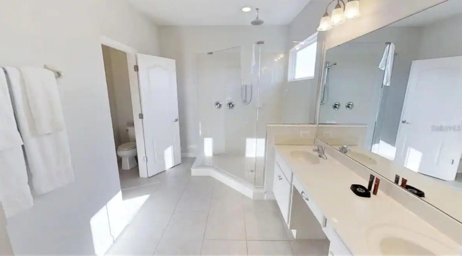 KISSIMMEE, Florida 34746, 8 Bedrooms Bedrooms, ,6 BathroomsBathrooms,Residential,For Sale,SHIVA,0,MFRO6295624