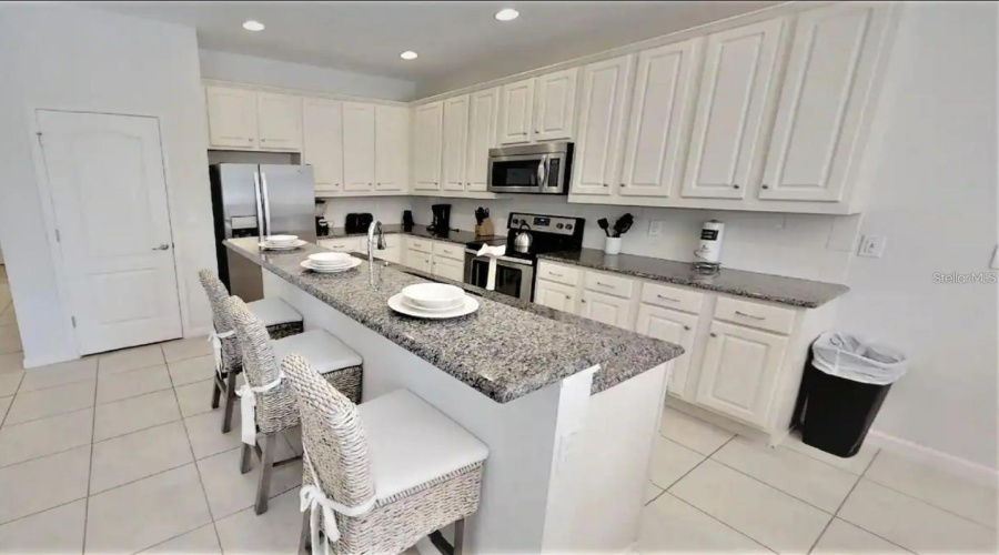 KISSIMMEE, Florida 34746, 8 Bedrooms Bedrooms, ,6 BathroomsBathrooms,Residential,For Sale,SHIVA,0,MFRO6295624