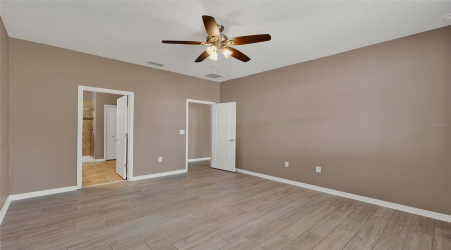 DAVENPORT, Florida 33837, 4 Bedrooms Bedrooms, ,2 BathroomsBathrooms,Residential,For Sale,BRIDGEFORD CROSSING,0,MFRO6334955