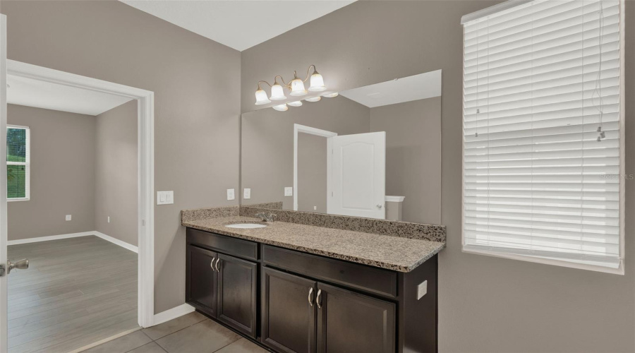 DAVENPORT, Florida 33837, 4 Bedrooms Bedrooms, ,2 BathroomsBathrooms,Residential,For Sale,BRIDGEFORD CROSSING,0,MFRO6334955