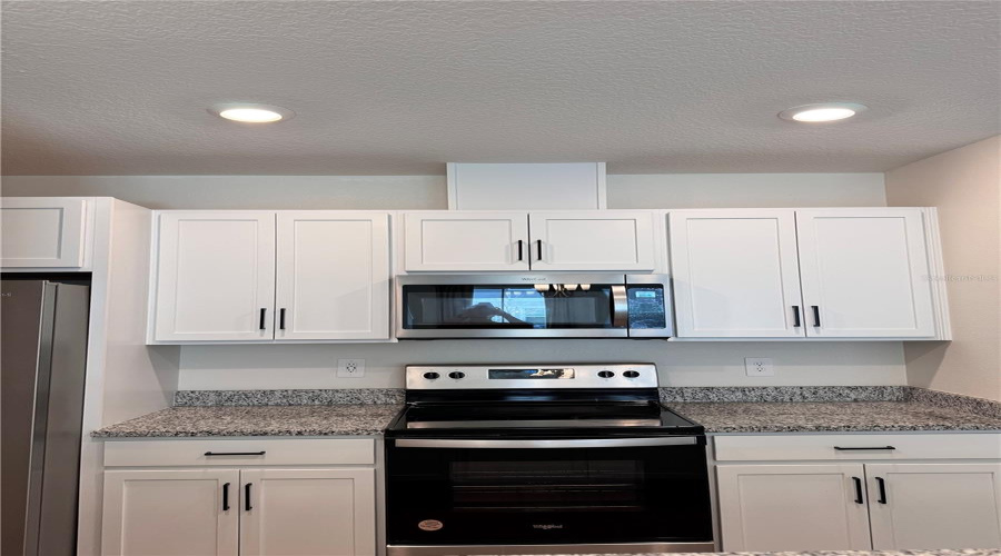 DAVENPORT, Florida 33896, 3 Bedrooms Bedrooms, ,2 BathroomsBathrooms,Residential,For Sale,WESTSIDE HILLS,0,MFRS5132607