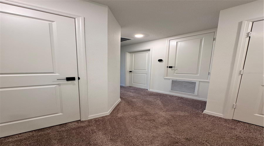 DAVENPORT, Florida 33896, 3 Bedrooms Bedrooms, ,2 BathroomsBathrooms,Residential,For Sale,WESTSIDE HILLS,0,MFRS5132607