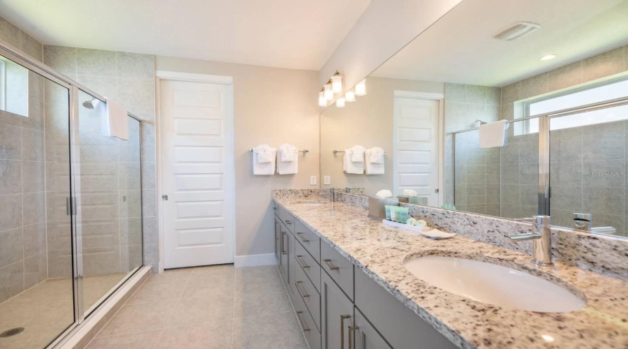 KISSIMMEE, Florida 34747, 7 Bedrooms Bedrooms, ,7 BathroomsBathrooms,Residential,For Sale,JACK NICKLAUS,0,MFRO6334078
