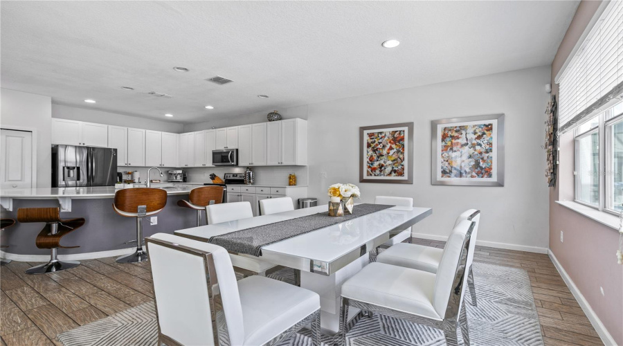 KISSIMMEE, Florida 34746, 6 Bedrooms Bedrooms, ,6 BathroomsBathrooms,Residential,For Sale,MARCELLO,0,MFRO6335238