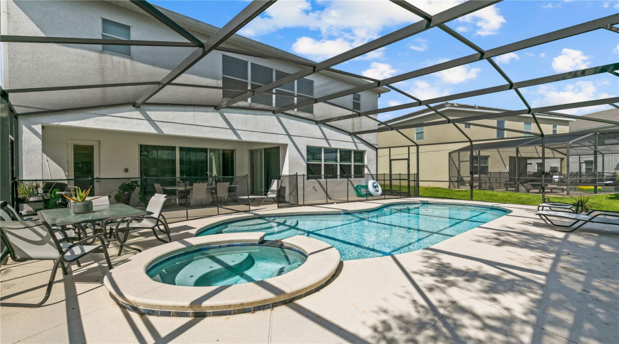 KISSIMMEE, Florida 34746, 6 Bedrooms Bedrooms, ,6 BathroomsBathrooms,Residential,For Sale,MARCELLO,0,MFRO6335238