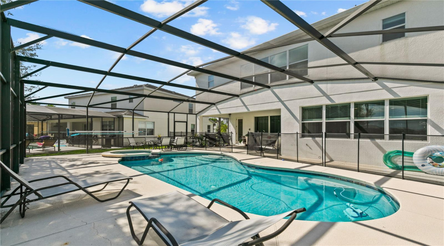 KISSIMMEE, Florida 34746, 6 Bedrooms Bedrooms, ,6 BathroomsBathrooms,Residential,For Sale,MARCELLO,0,MFRO6335238