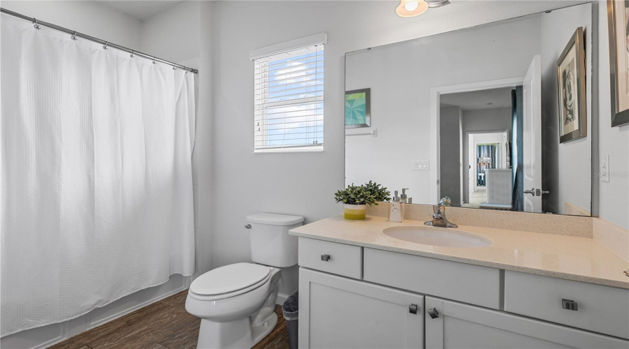 KISSIMMEE, Florida 34746, 6 Bedrooms Bedrooms, ,6 BathroomsBathrooms,Residential,For Sale,MARCELLO,0,MFRO6335238