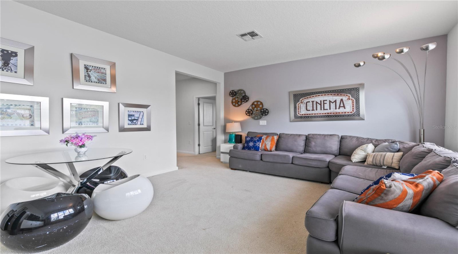 KISSIMMEE, Florida 34746, 6 Bedrooms Bedrooms, ,6 BathroomsBathrooms,Residential,For Sale,MARCELLO,0,MFRO6335238