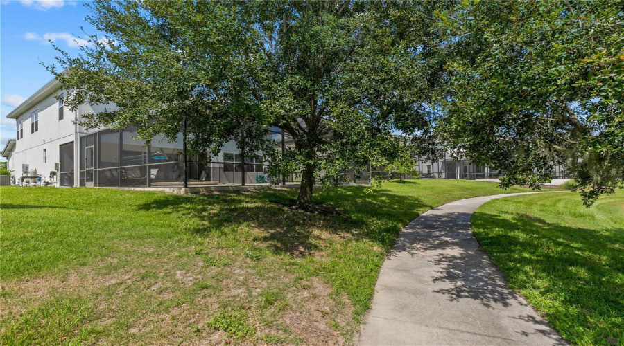 KISSIMMEE, Florida 34746, 6 Bedrooms Bedrooms, ,6 BathroomsBathrooms,Residential,For Sale,MARCELLO,0,MFRO6335238