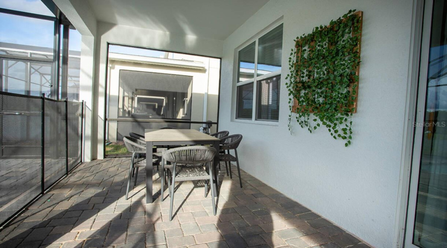 KISSIMMEE, Florida 34746, 7 Bedrooms Bedrooms, ,5 BathroomsBathrooms,Residential,For Sale,PARAGRAPH,0,MFRO6334812