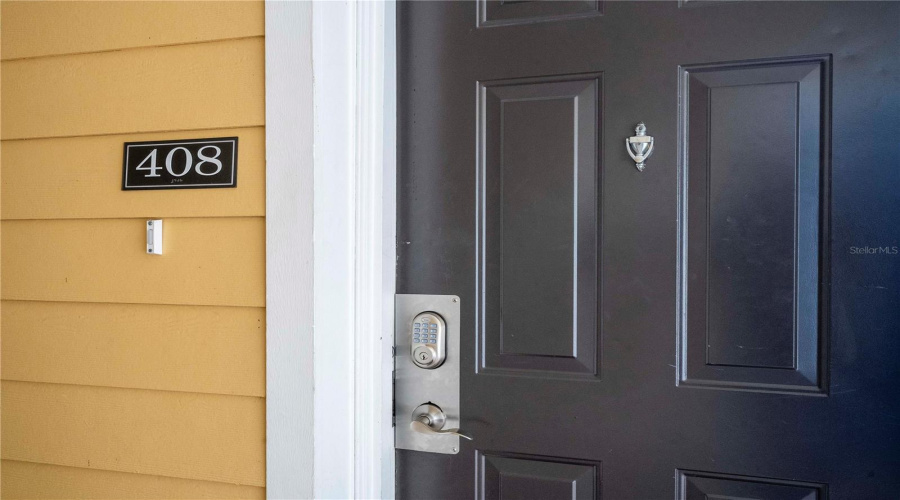 KISSIMMEE, Florida 34747, 2 Bedrooms Bedrooms, ,2 BathroomsBathrooms,Residential,For Sale,PIRATES RETREAT,0,MFRO6335495