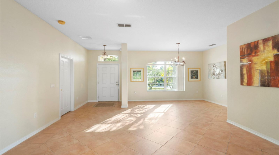 KISSIMMEE, Florida 34746, 4 Bedrooms Bedrooms, ,2 BathroomsBathrooms,Residential,For Sale,WINDING,0,MFRS5132502