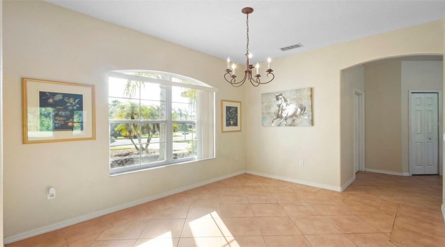 KISSIMMEE, Florida 34746, 4 Bedrooms Bedrooms, ,2 BathroomsBathrooms,Residential,For Sale,WINDING,0,MFRS5132502