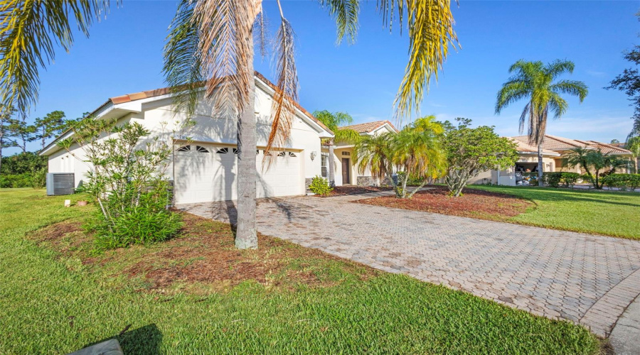 KISSIMMEE, Florida 34746, 4 Bedrooms Bedrooms, ,2 BathroomsBathrooms,Residential,For Sale,WINDING,0,MFRS5132502