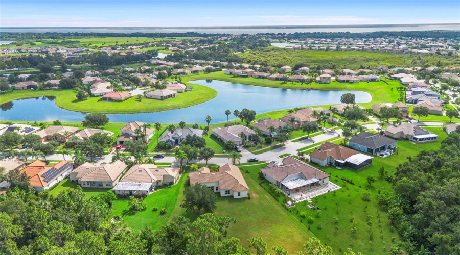 KISSIMMEE, Florida 34746, 4 Bedrooms Bedrooms, ,2 BathroomsBathrooms,Residential,For Sale,WINDING,0,MFRS5132502